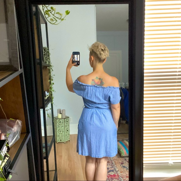 Off Shoulder Sun Dress - Picture 2 of 5